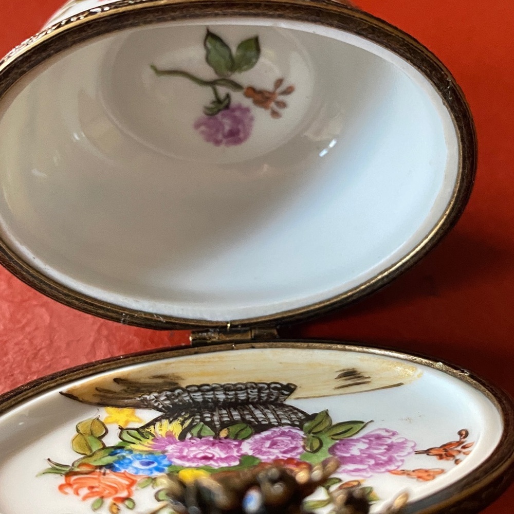 Pate De Limoges Trinket Box France Floral  Porcelain Hinged Lid Miniature - Picture 5 of 7